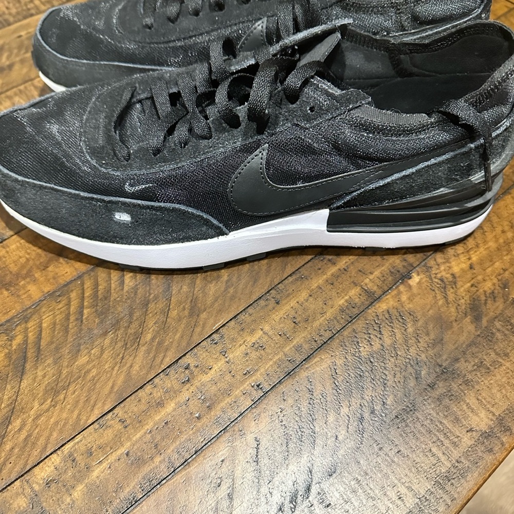 Nike Brand New Waffle One Men’s Black & White Low-Top Sneakers